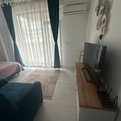 Аренда уютных 1-комнатных апартаментов, 35 м², район Мамая, Констанца, Румыния